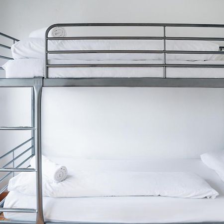 Sunny And Modern Apartment Ideal For Groups Barcelona Bagian luar foto