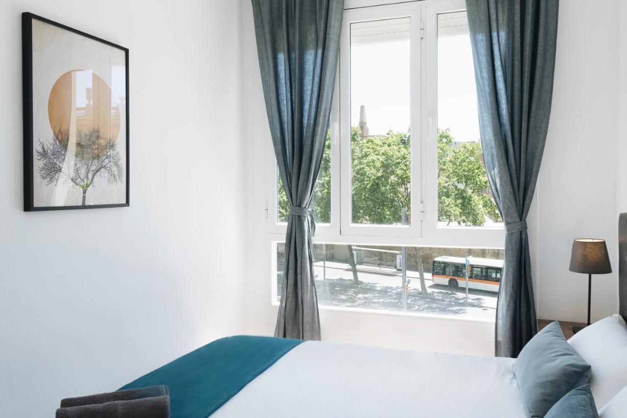 Sunny And Modern Apartment Ideal For Groups Barcelona Bagian luar foto
