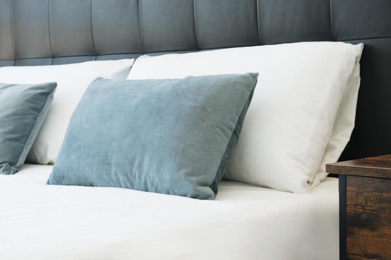 Sunny And Modern Apartment Ideal For Groups Barcelona Bagian luar foto