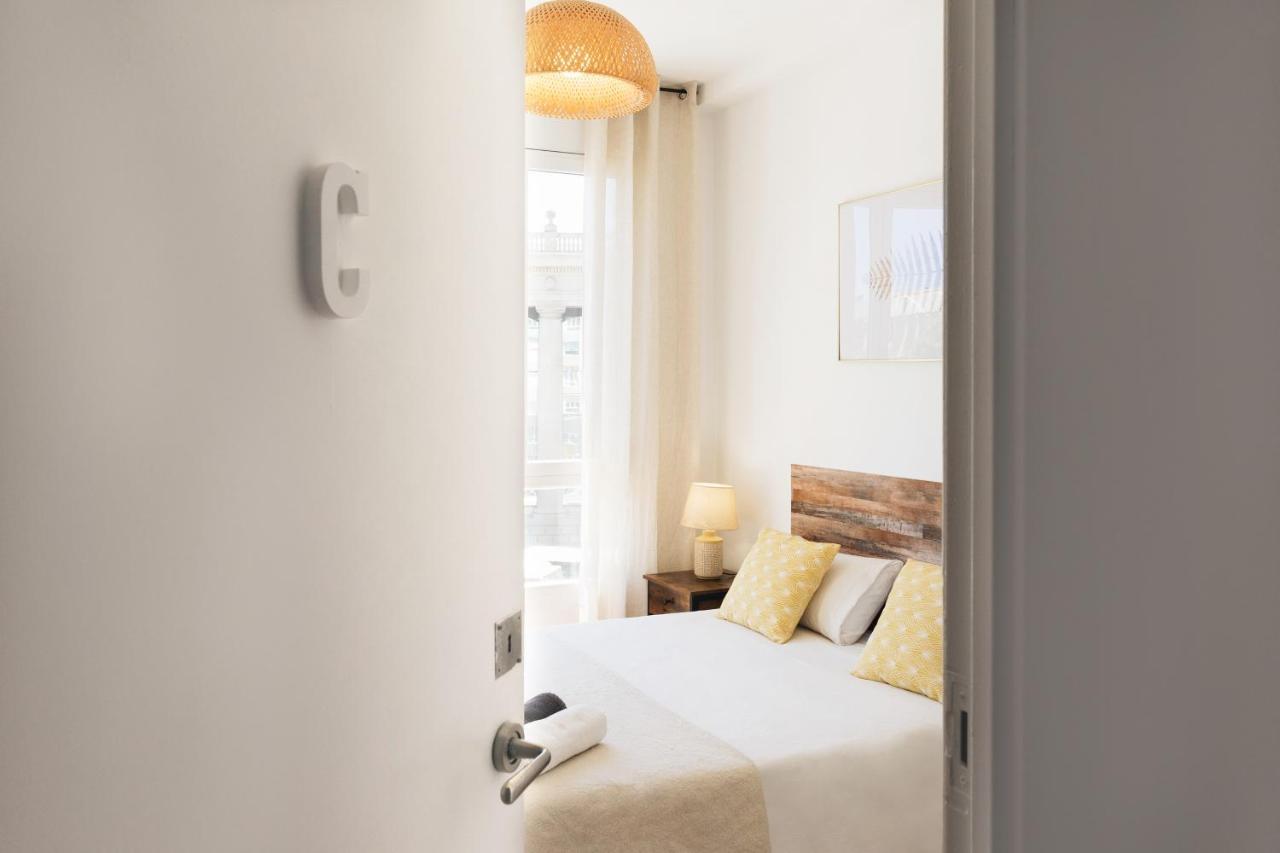 Sunny And Modern Apartment Ideal For Groups Barcelona Bagian luar foto